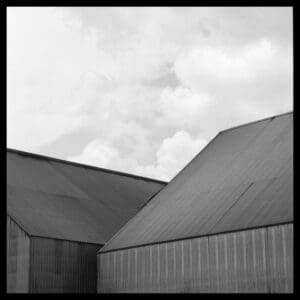 Dark Wave / Light Room